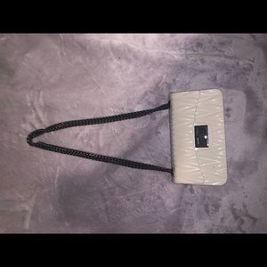 White crossbody and shoulder bag!